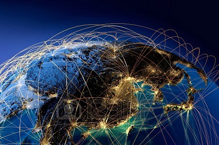 17934852-altamente-detallado-planeta-tierra-en-la-noche-con-los-continentes-en-relieve-iluminados-por-la-luz-